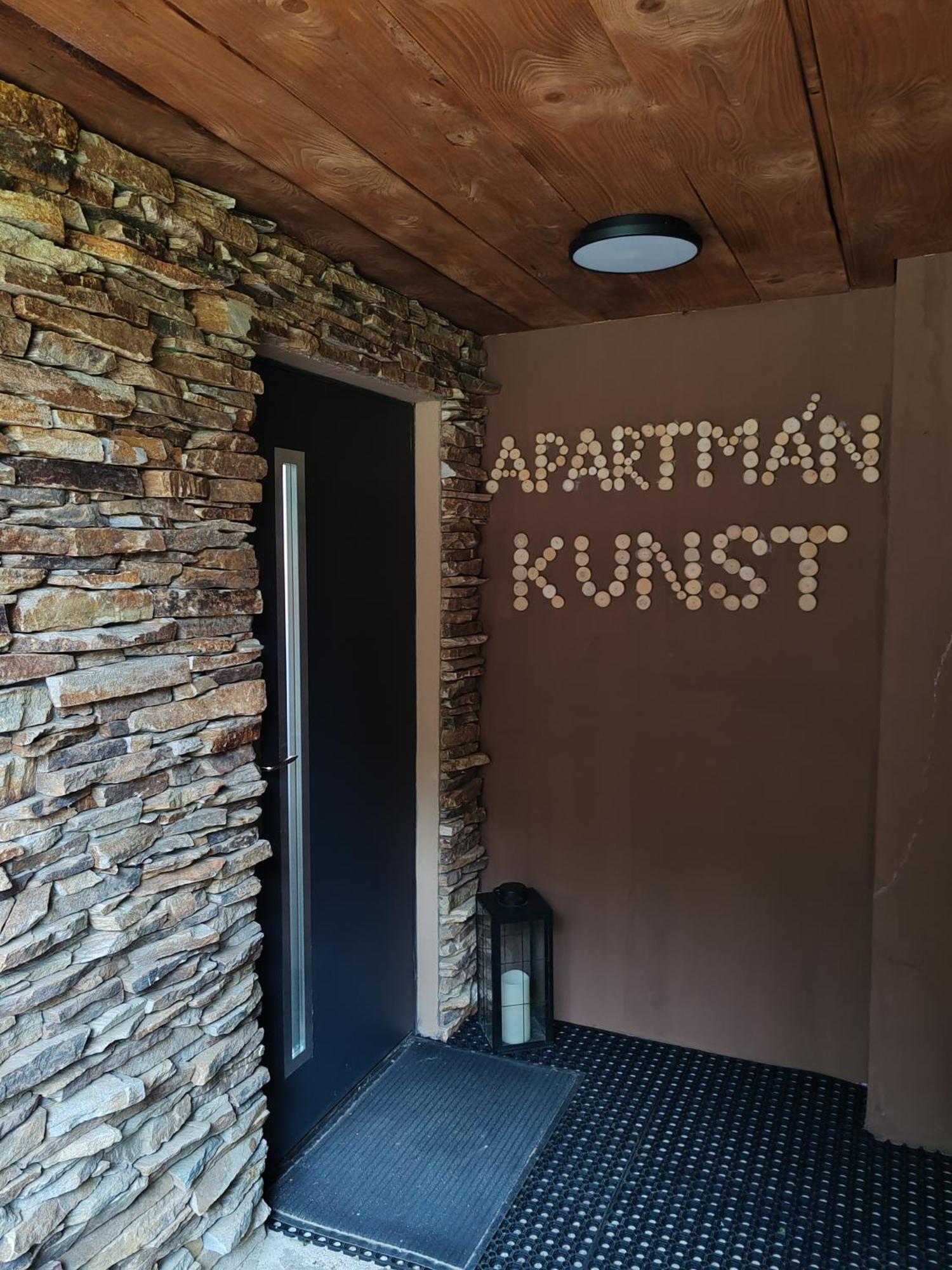 Apartman Kunst Корженов Экстерьер фото